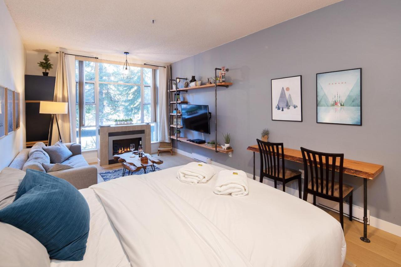 Bright Suite At Ski In/Out Glacier Lodge! Whistler Zewnętrze zdjęcie
